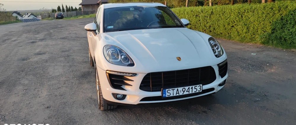 Porsche Macan cena 164900 przebieg: 65000, rok produkcji 2018 z Golina małe 191